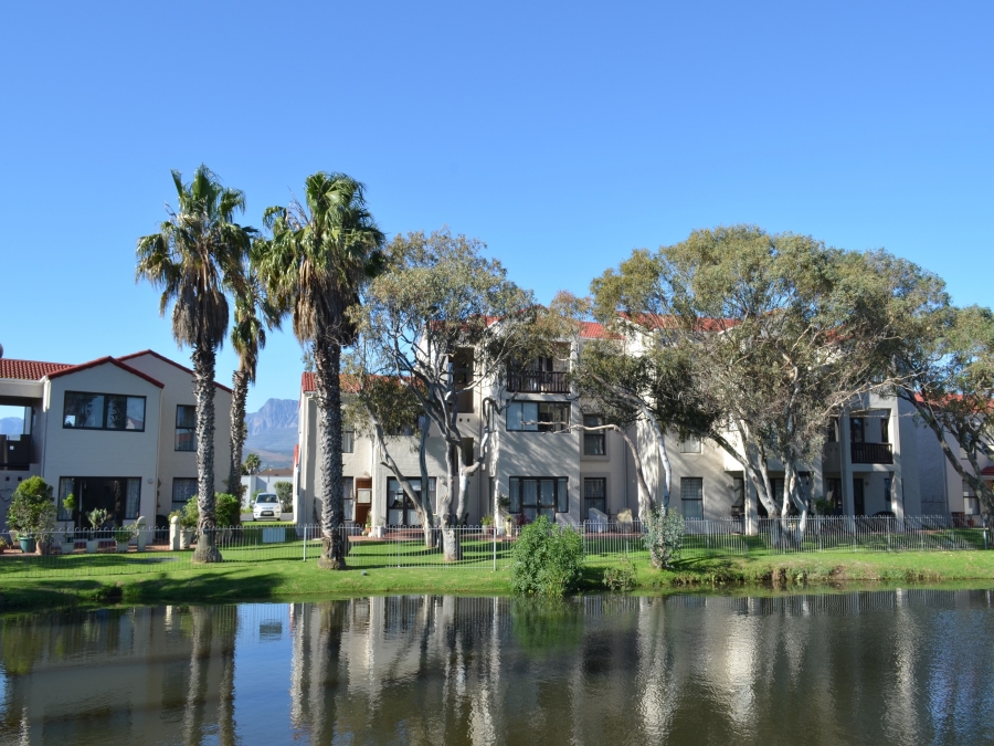 1 Bedroom Property for Sale in Greenways Golf Estate Western Cape